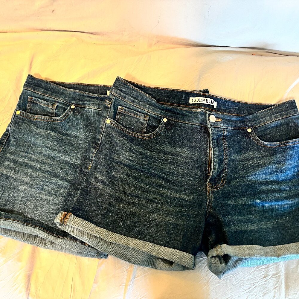 Set of Two pair of Code Bleu Denim Cuffed Jean Shorts Mid Rise Size 10
